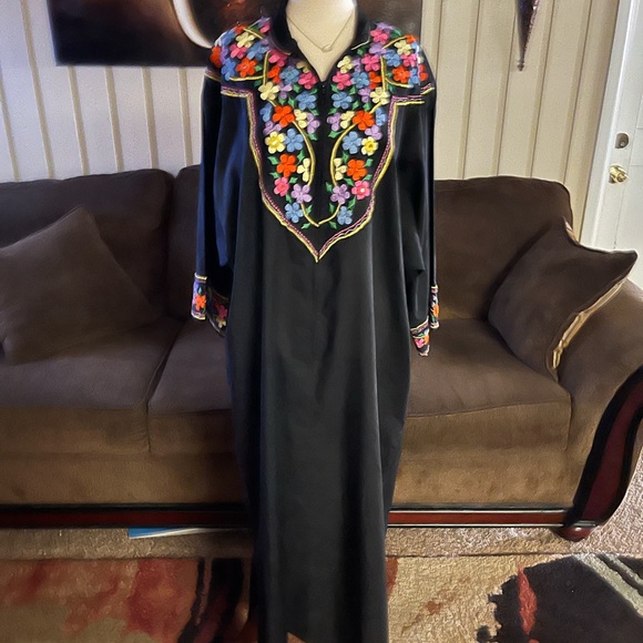 Ramona Rull Other - Ramona Rull” Kaftan Lounge Dress~Size Medium